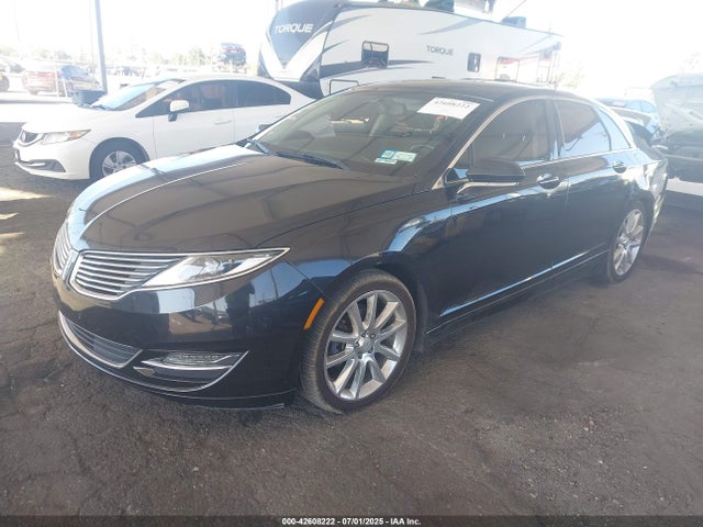Lincoln MKZ 2015 3LN6L2LUXFR613405 Image 2