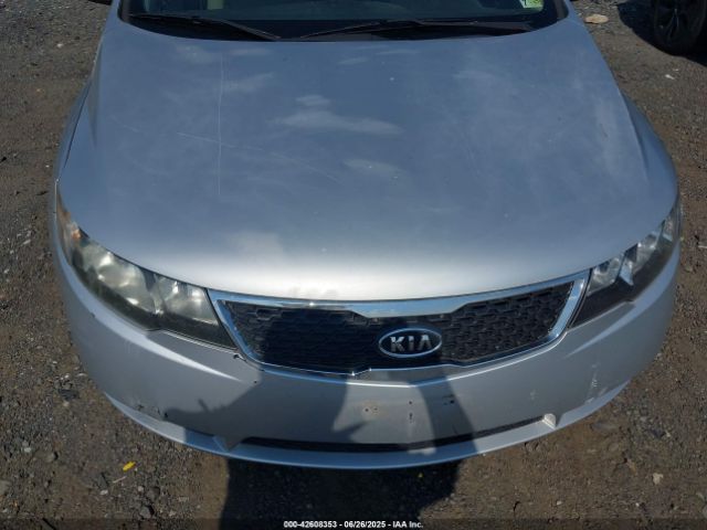 2013 KIA FORTE KNAFU4A2XD5645511 Photo 5