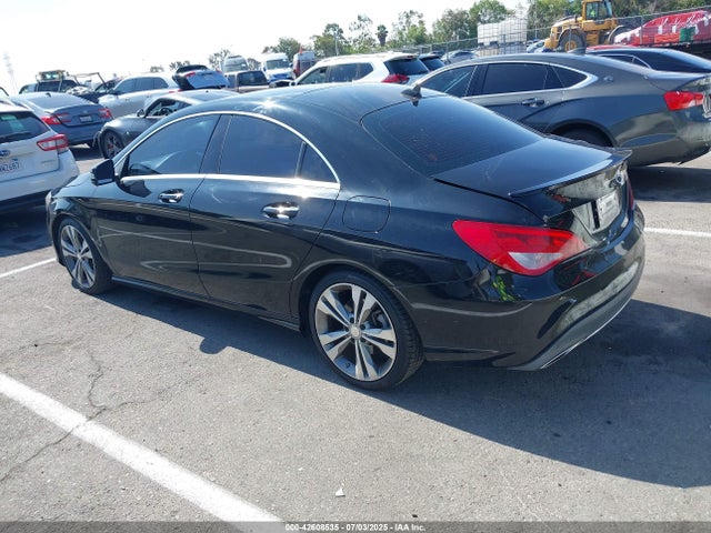 WDDSJ4EB5HN428030 Mercedes-Benz CLA-Class