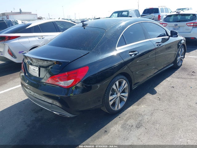 WDDSJ4EB5HN428030 Mercedes-Benz CLA-Class