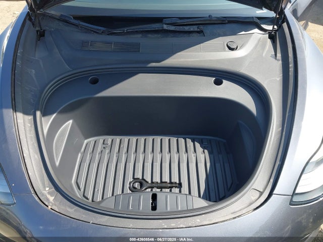 2023 TESLA MODEL 3 5YJ3E1EB1PF389726 Photo 9