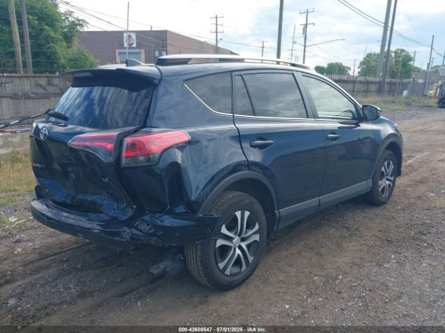 2018 TOYOTA RAV4 JTMZFREV7JJ194326 Photo 3
