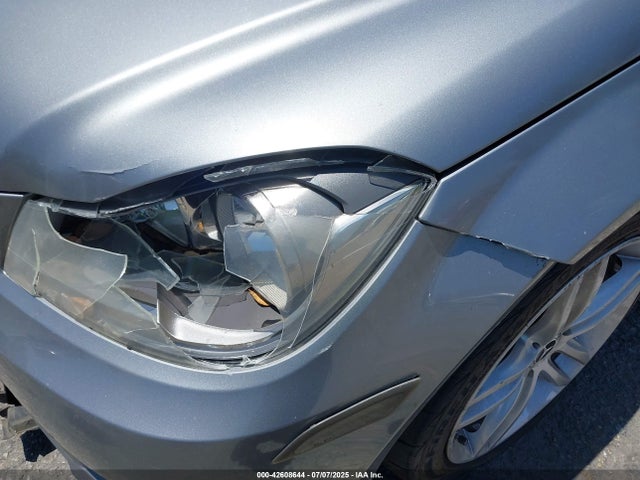 Aukcja sprzedaży 2012 Mercedes-benz C 250 Luxury/sport, vin: WDDGF4HB3CR233709, numer aukcji: 42608644