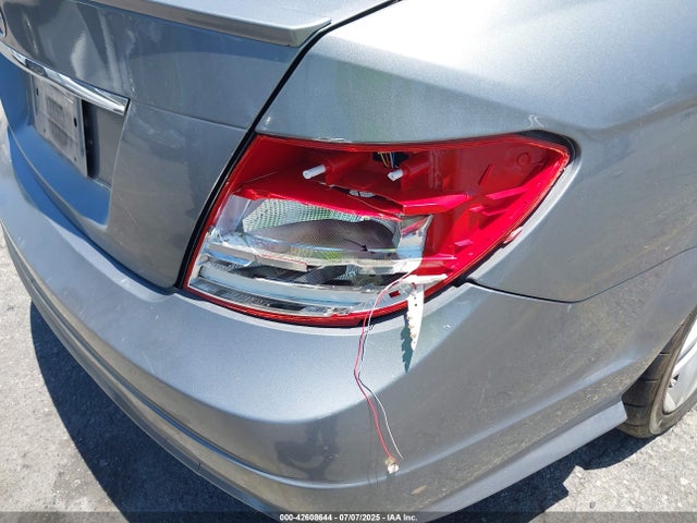 Aukcja sprzedaży 2012 Mercedes-benz C 250 Luxury/sport, vin: WDDGF4HB3CR233709, numer aukcji: 42608644