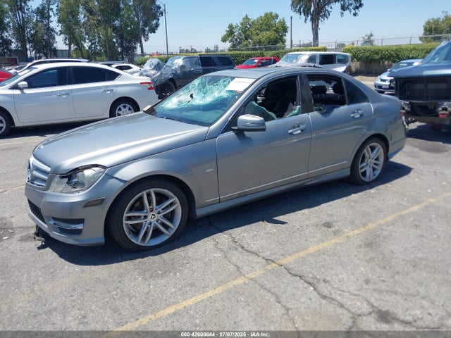 Aukcja sprzedaży 2012 Mercedes-benz C 250 Luxury/sport, vin: WDDGF4HB3CR233709, numer aukcji: 42608644