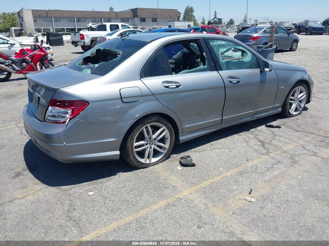 Aukcja sprzedaży 2012 Mercedes-benz C 250 Luxury/sport, vin: WDDGF4HB3CR233709, numer aukcji: 42608644
