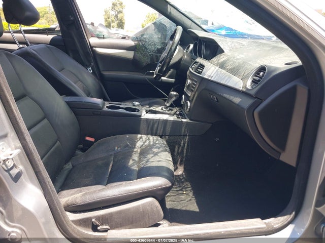 Aukcja sprzedaży 2012 Mercedes-benz C 250 Luxury/sport, vin: WDDGF4HB3CR233709, numer aukcji: 42608644