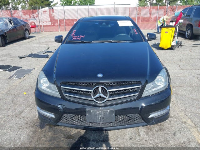 WDDGJ4HB7FG390528 Mercedes-Benz 2015