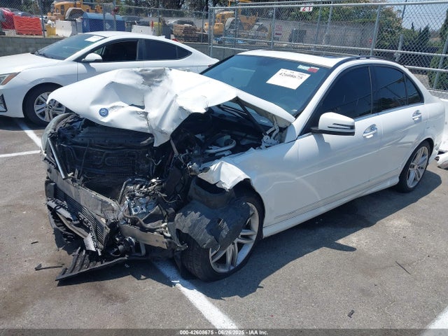 WDDGF4HBXER301779 Mercedes-Benz 2014