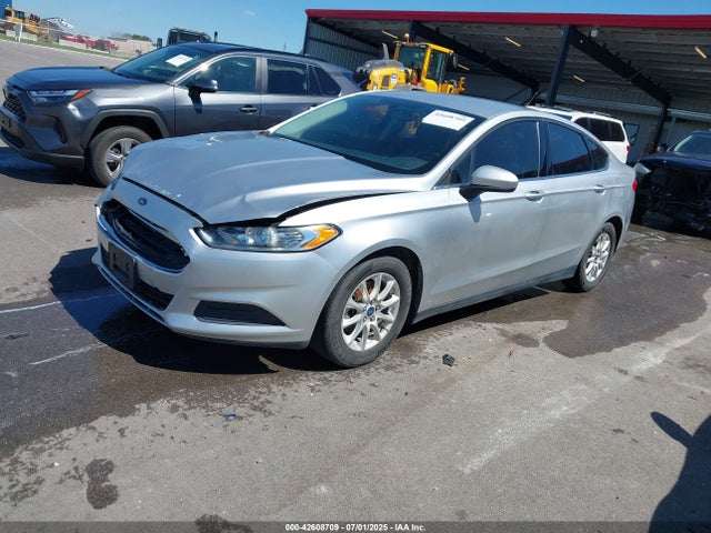 Ford 2016 2016 3FA6P0G73GR250874 Image 2
