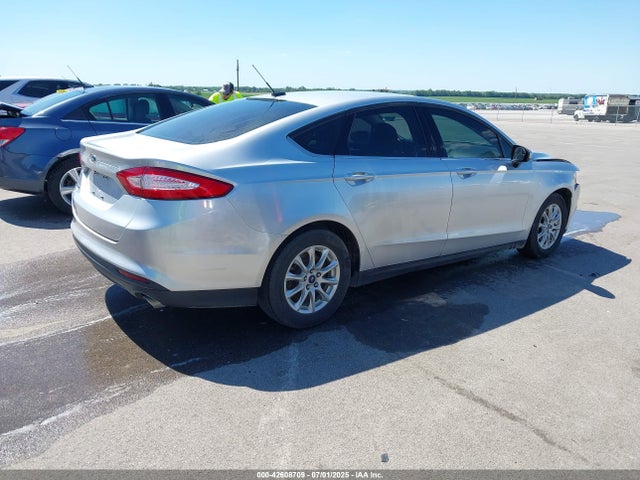 Ford 2016 2016 3FA6P0G73GR250874 Image 4