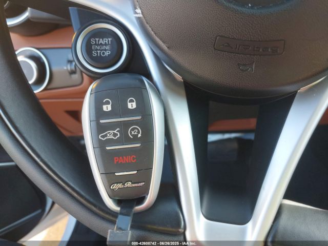 ZARFAMBN3K7620896 Alfa Romeo giulia (952)