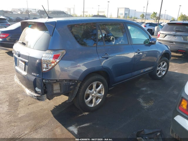 2T3YL4DV2EW003203 Toyota RAV4 EV