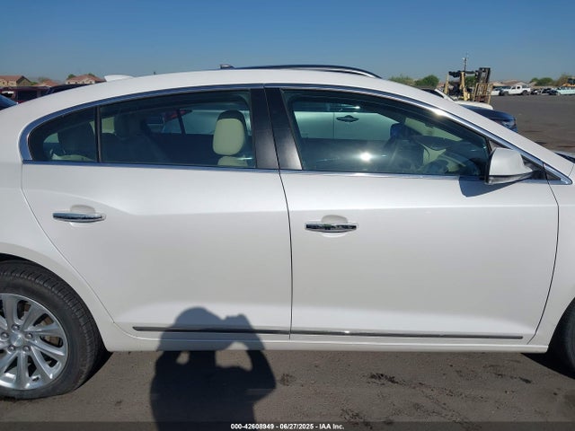 1G4GB5G35FF161077 Buick lfx