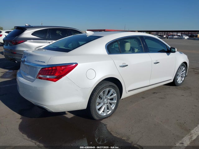 1G4GB5G35FF161077 Buick lfx