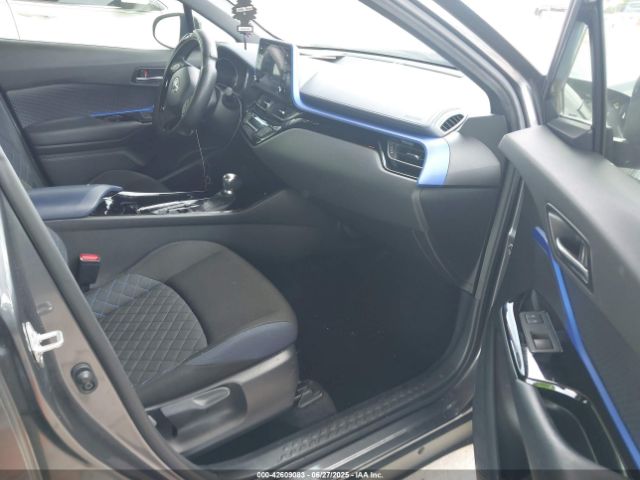 2020 TOYOTA C-HR JTNKHMBX3L1087812 Photo 4