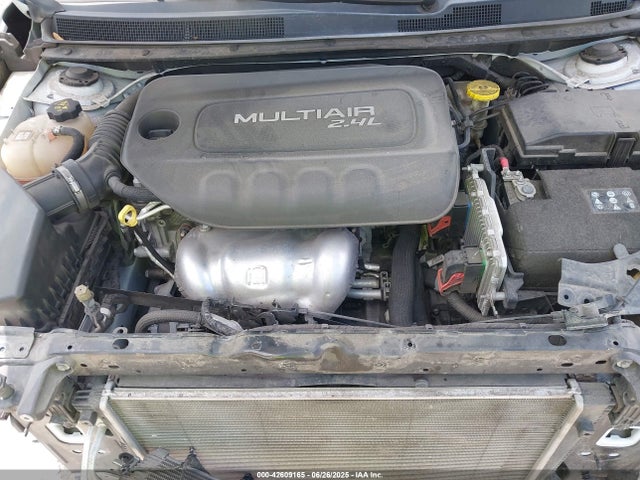 Продажа на аукционе авто 2015 Chrysler 200 C, vin: 1C3CCCCB5FN541743, номер лота: 42609165