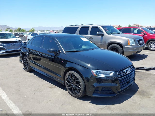 2020 AUDI A3 WAUBEGFF2LA086289 Photo 0