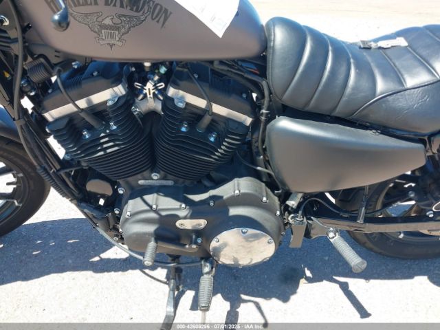 2017 HARLEY-DAVIDSON XL883 1HD4LE216HC424982 Photo 8