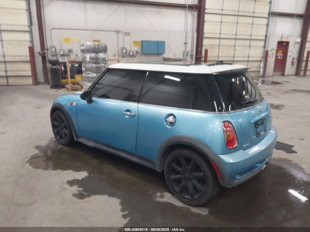 2003 MINI COOPER S WMWRE334X3TD69184 Photo 2