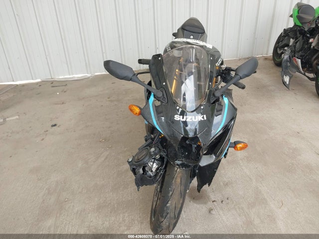JS1DM11H4R7100035 Suzuki Dta2