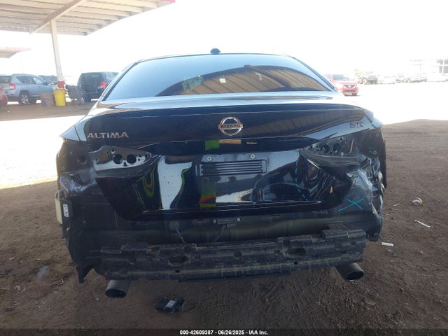 Nissan 2019 2019 1N4BL4CV4KC255661 Image 17