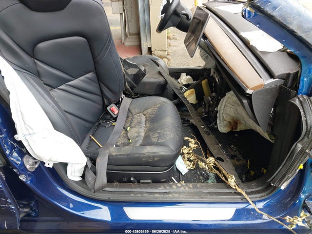 2019 TESLA MODEL 3 5YJ3E1EB9KF210843 Photo 4