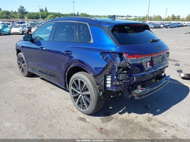 Audi 2022 2022 WA1M2BFZ2NP052798 Image 3