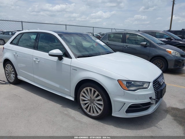2016 AUDI A3 E-TRON WAUUPBFFXGA148825 Photo 0