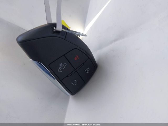 3GTPHAEK9NG565020 GMC l3b