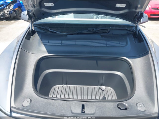 7SAYGDEE6TF329725 Tesla Model Y