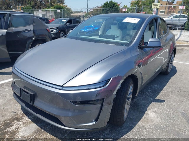 7SAYGDEE6TF329725 Tesla Model Y