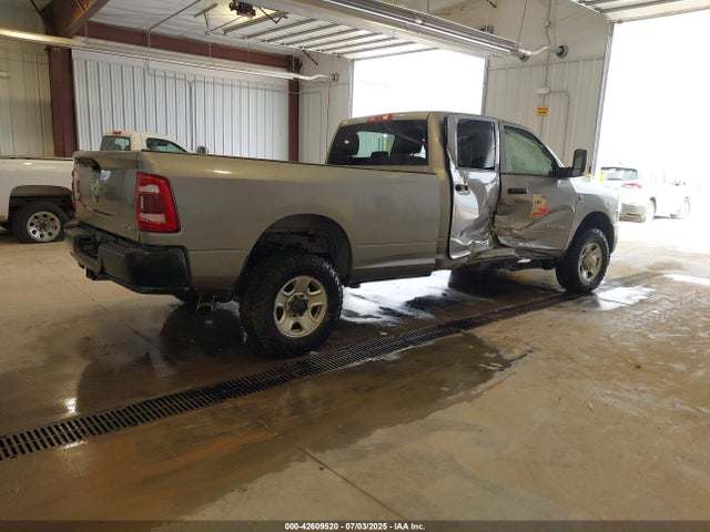 3C6UR5HL5LG204013 RAM 2500