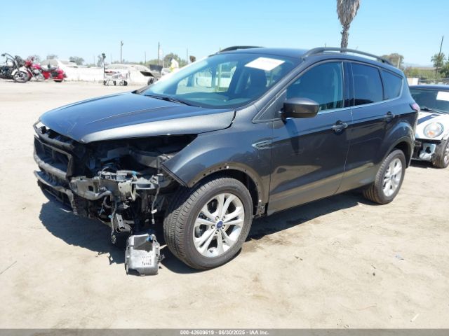 2018 FORD ESCAPE 1FMCU0GD8JUA85864 Photo 1