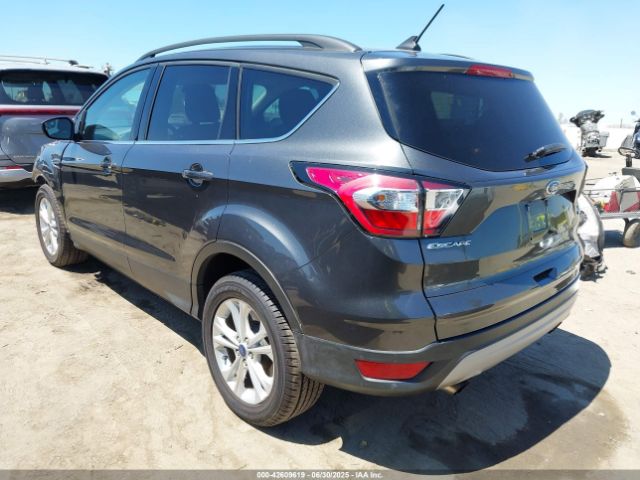 2018 FORD ESCAPE 1FMCU0GD8JUA85864 Photo 2