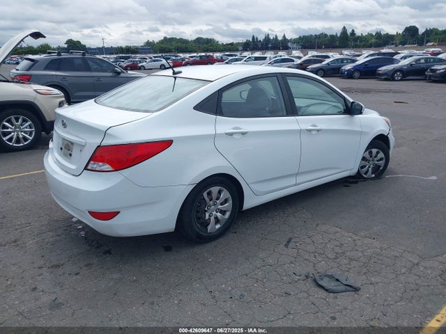 KMHCT4AE6HU205022 Hyundai 2017