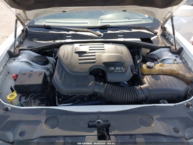 2C3CDXHG9EH370740 Dodge 2014