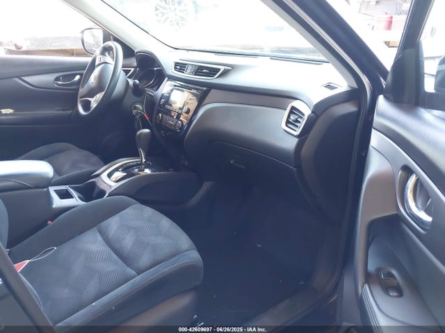 JN8AT2MT8GW025042 Nissan 2016