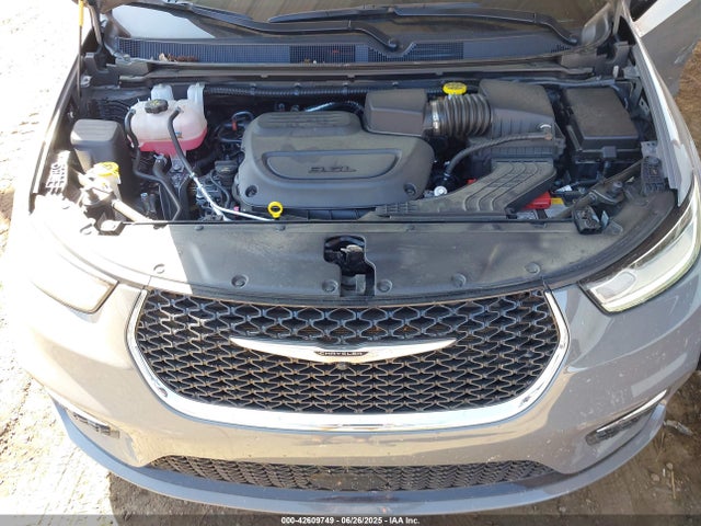Chrysler 2025 2025 2C4RC1BG2SR543678 Image 10