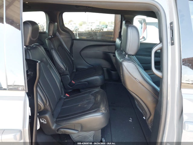 Chrysler 2025 2025 2C4RC1BG2SR543678 Image 8