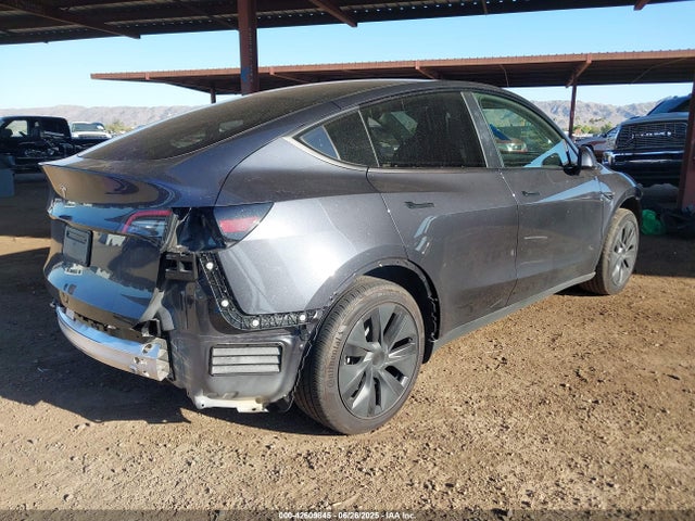 2024 TESLA MODEL Y 7SAYGDED0RF185220 Photo 3