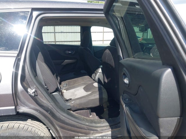 1C4PJMCX3JD512650 Jeep Cherokee