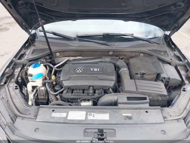 1VWAS7A31GC029884 Volkswagen 2016