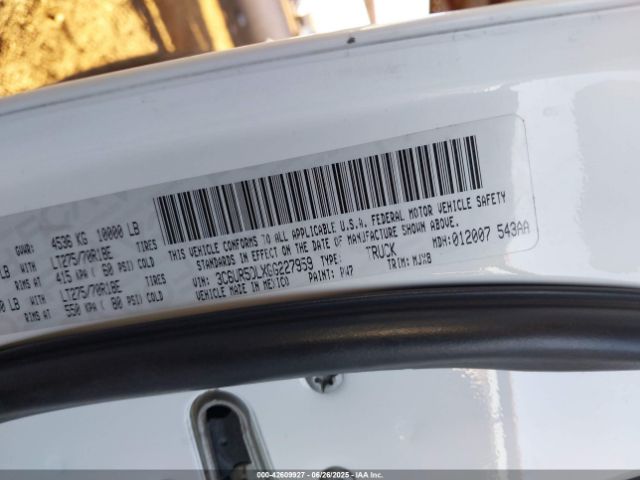 2016 RAM 2500 3C6UR5DLXGG227959 Photo 8