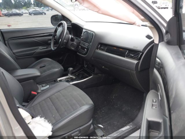 2019 MITSUBISHI OUTLANDER JA4AD3A38KZ046672 Photo 4