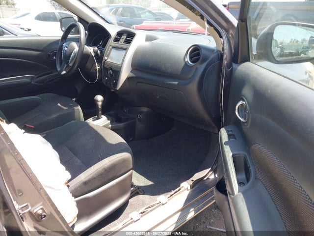 3N1CN7AP6KL866717 Nissan 2019