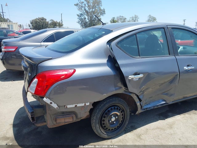 3N1CN7AP6KL866717 Nissan 2019