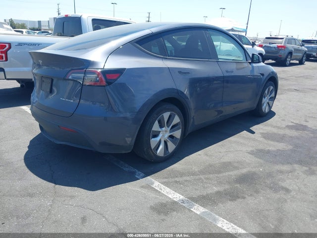 7SAYGDEE7PA106824 Tesla 2023