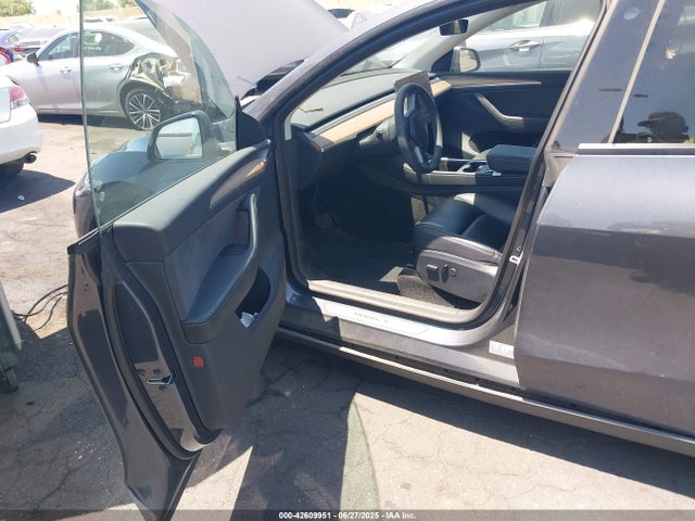 7SAYGDEE7PA106824 Tesla 2023