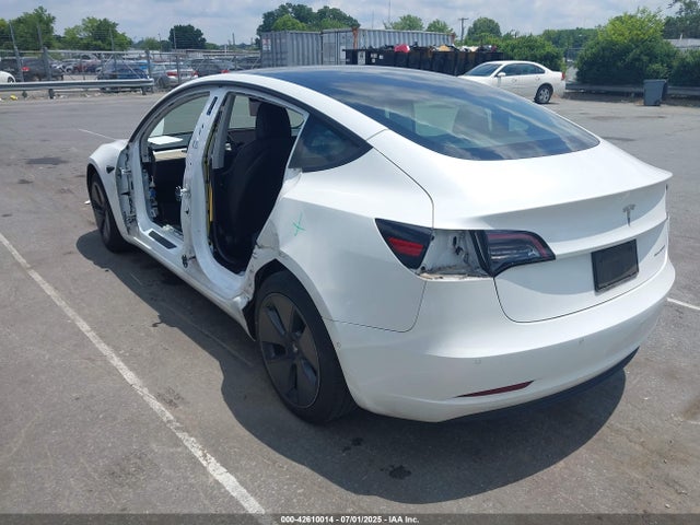 2021 TESLA MODEL 3 5YJ3E1EB5MF988267 Photo 2